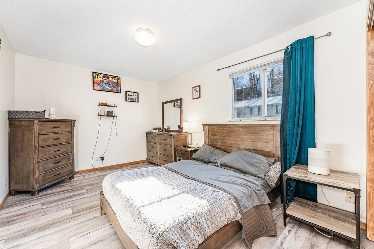 Alpine Apartments - Photo 5 of 41