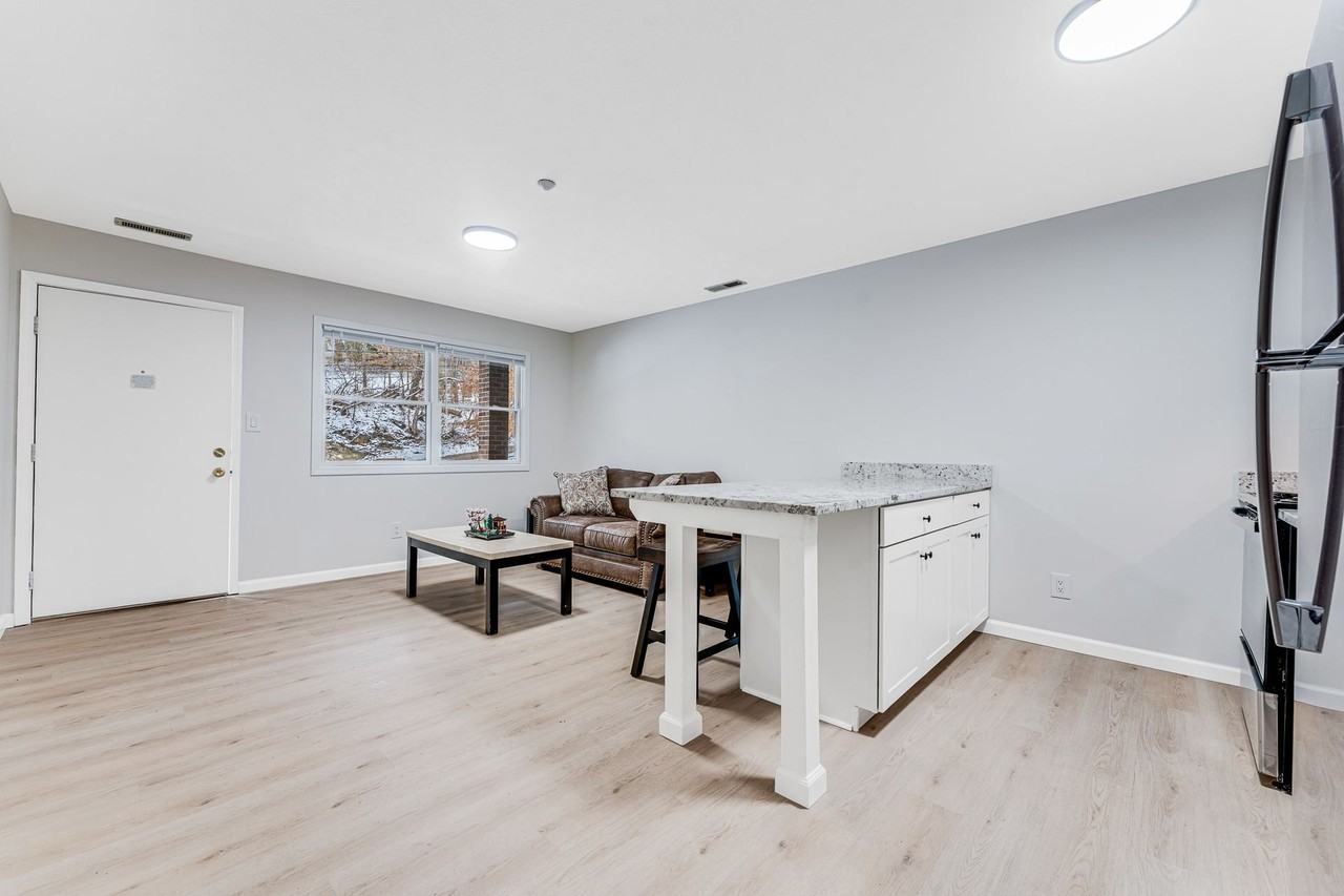 Avalon Apartments - Photo 3 of 41