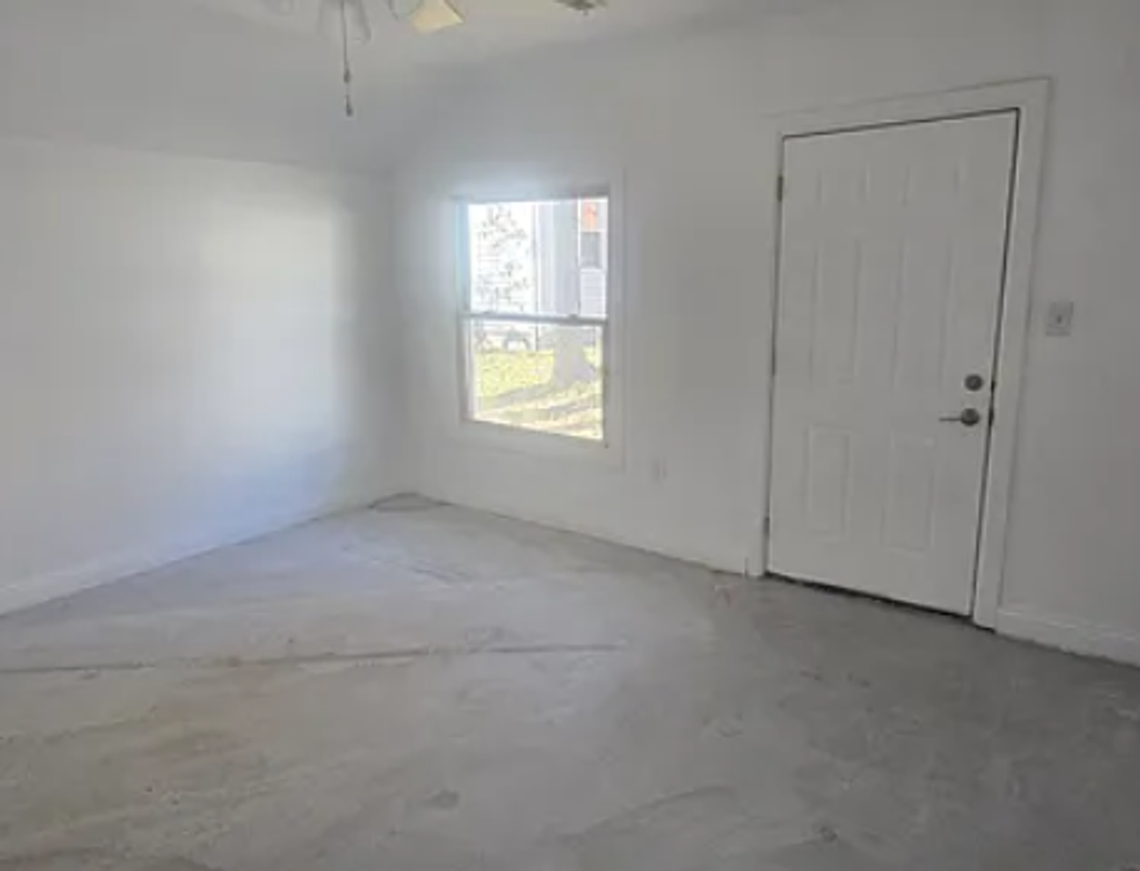 1834 E Monroe St - Photo 6 of 16