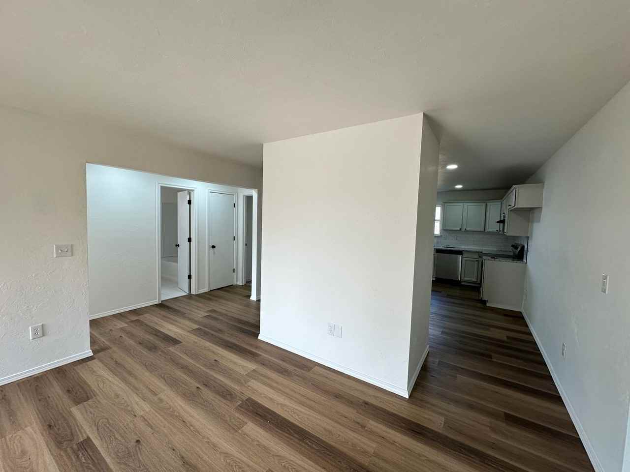 4613 Se 78th St - Photo 7 of 31