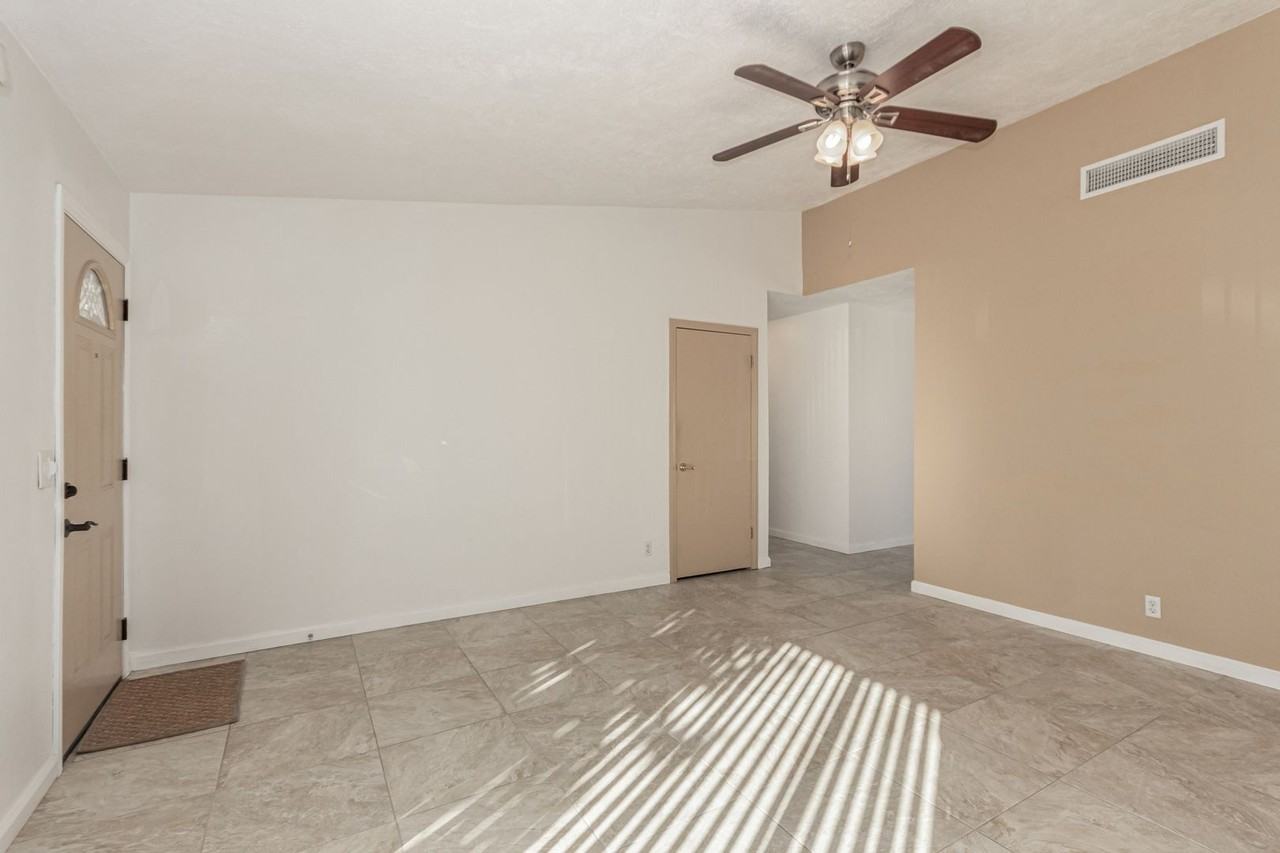 6358 Meadow Lark Ln - Photo 3 of 25