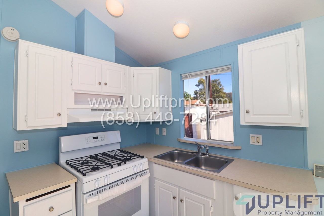 2030 Black Canyon Rd #3 - Photo 6 of 13