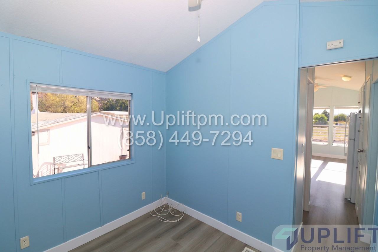 2030 Black Canyon Rd #3 - Photo 7 of 13