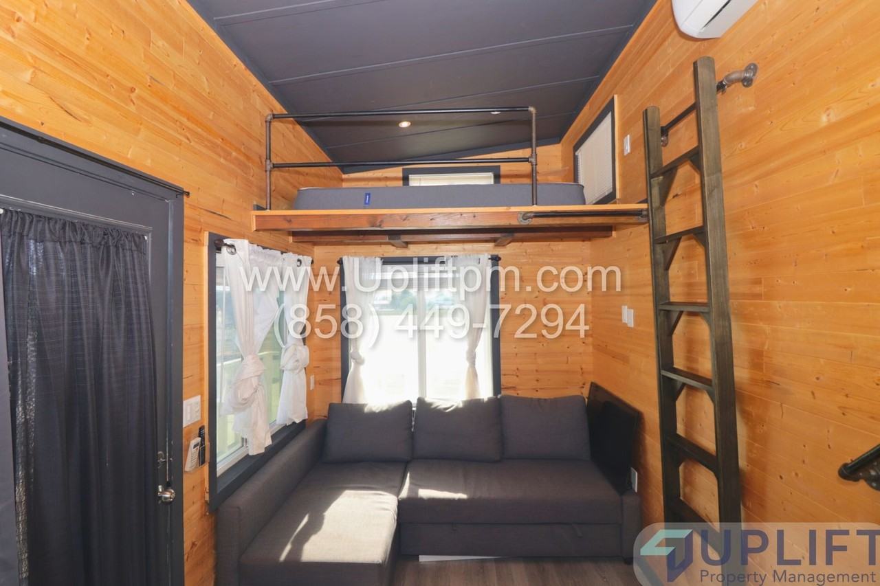 2030 Black Canyon Rd #6 - Photo 3 of 14