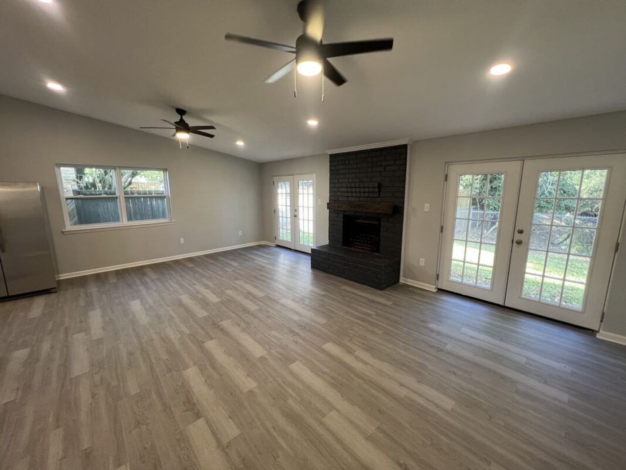 8803 Orleans Dr - Photo 5 of 30