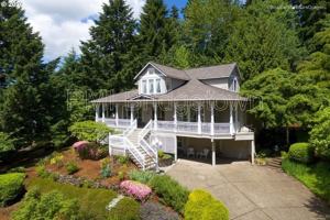 featured image of 12805 Southeast Spring Mountain Drive