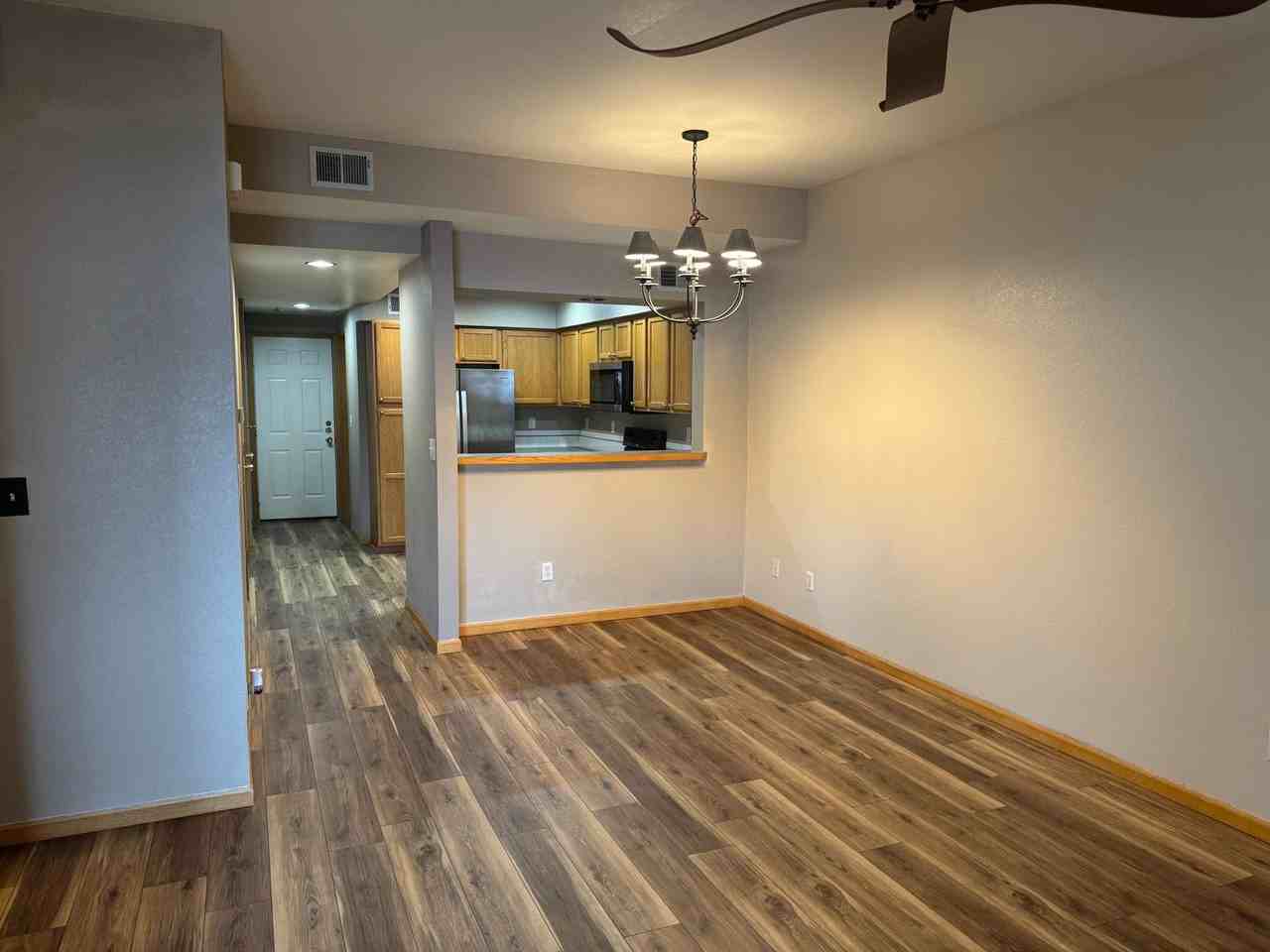 950 52nd Avenue Court - Photo 3 of 8