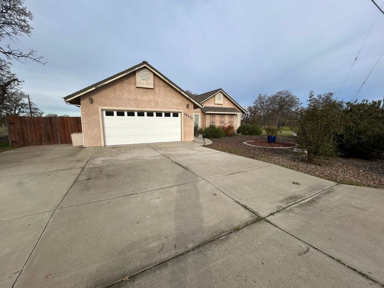 19173 Querido Drive - Photo 2 of 35
