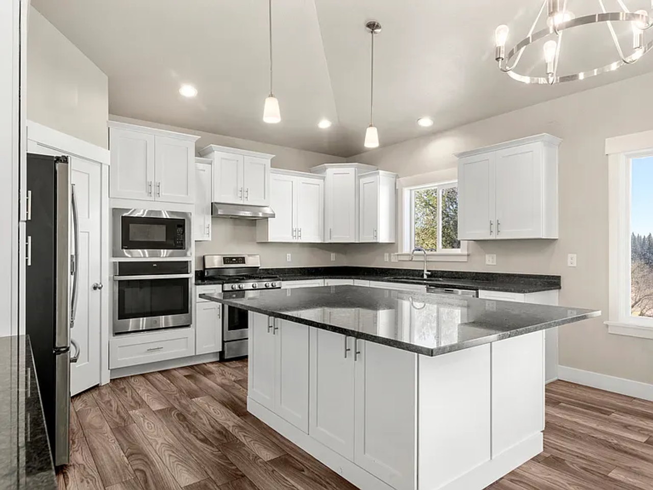 821 S 7100 W - Photo 3 of 29