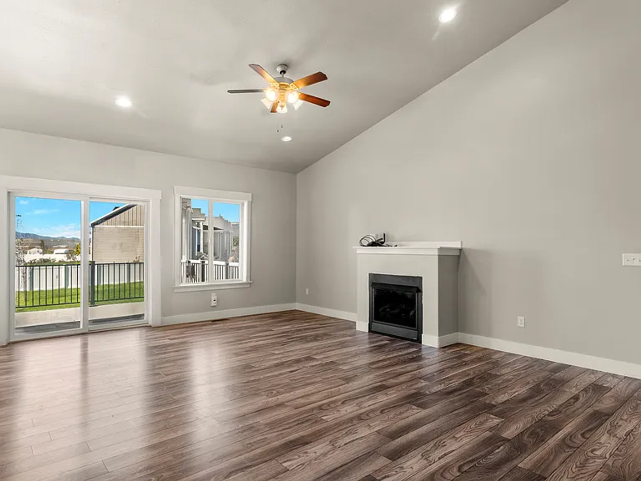 821 S 7100 W - Photo 7 of 29