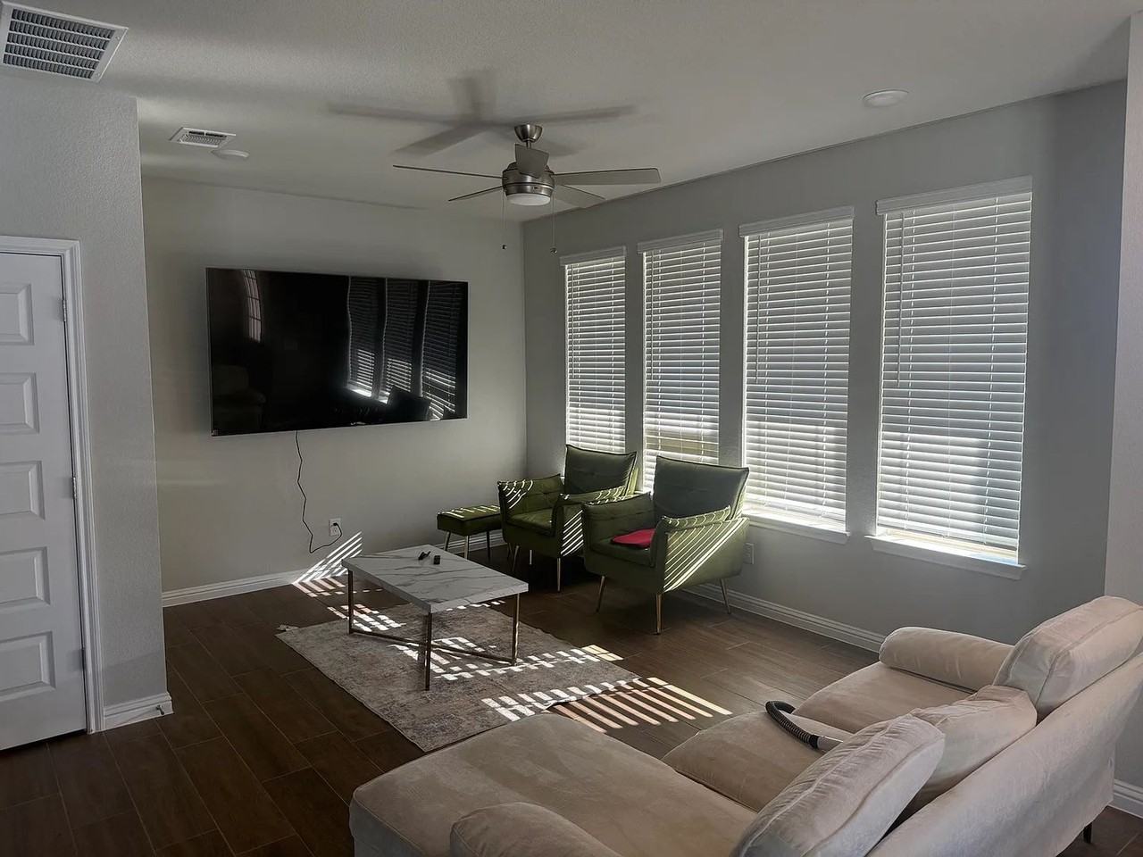 9305 Hamadryas Drive - Photo 4 of 8