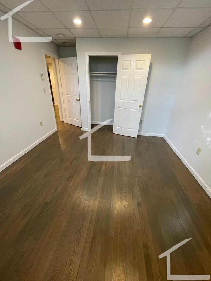 70 Park Drive - Photo 6 of 8