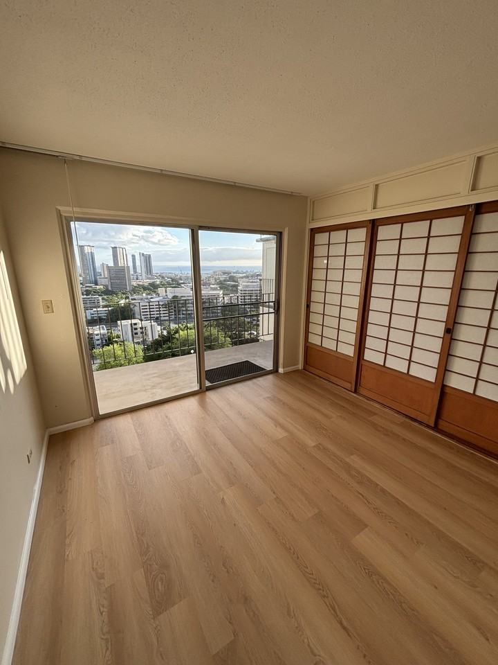 625 Iolani Ave #703 - Photo 7 of 7