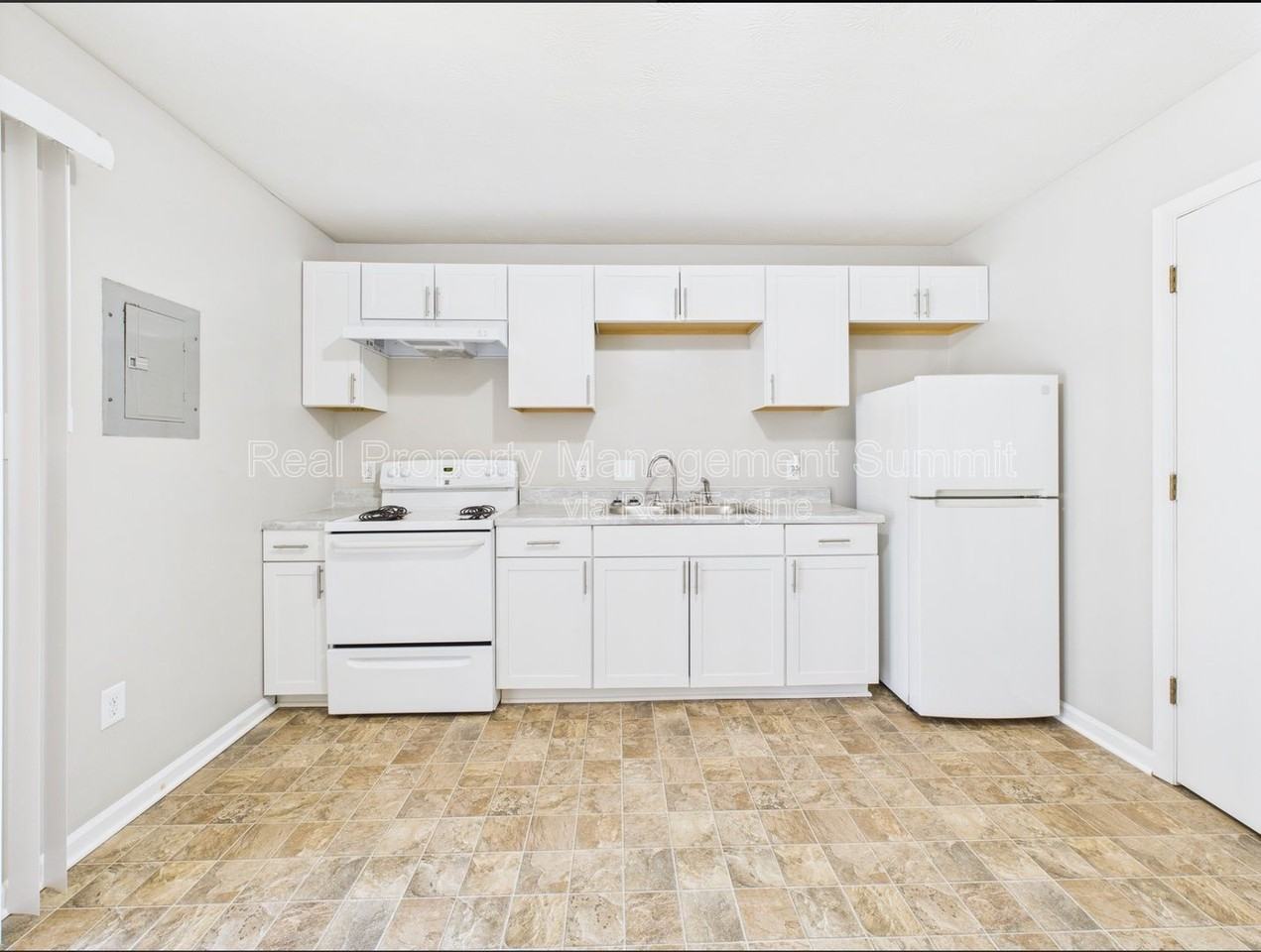 710 Charles St #17 - Photo 3 of 17