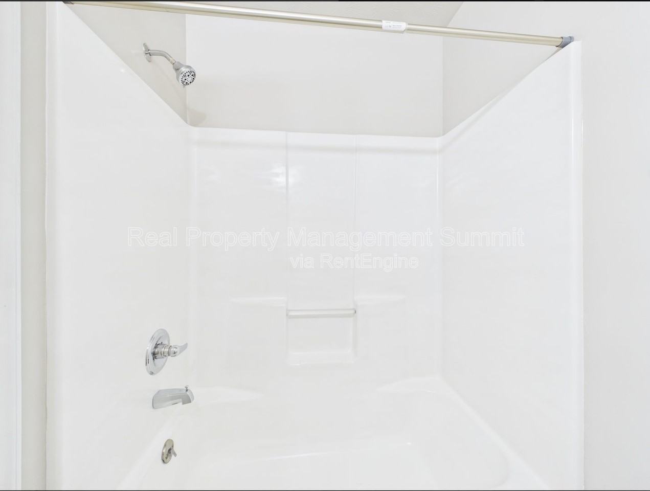 710 Charles St #17 - Photo 6 of 17