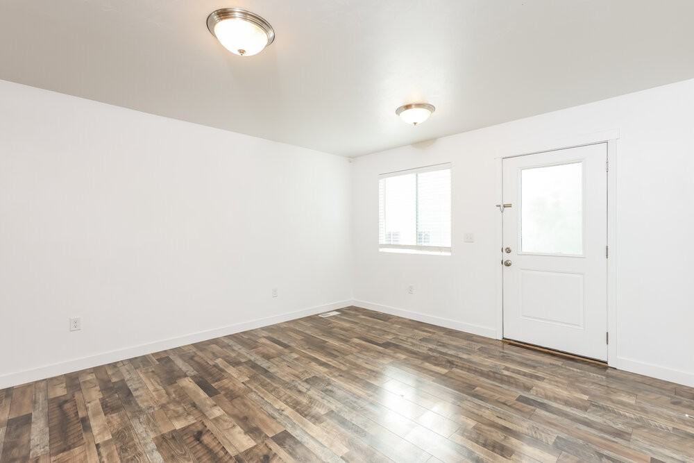 7907 S Gaea Ct - Photo 5 of 18