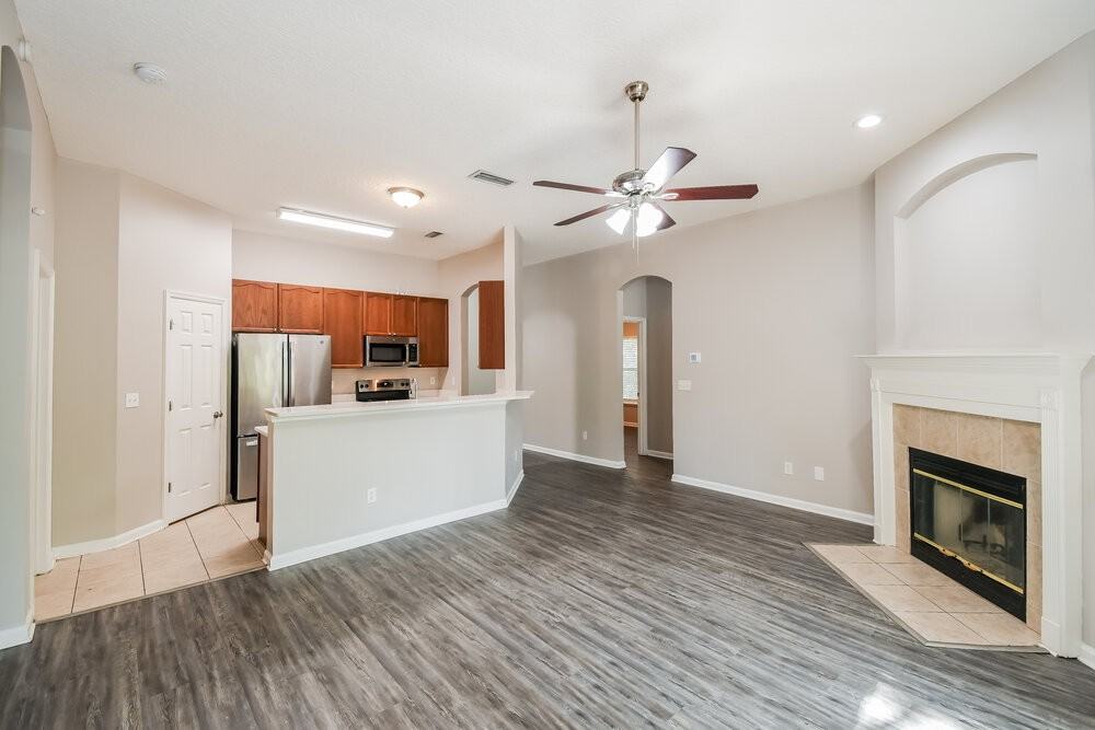 2372 Cherokee Cove Trl - Photo 4 of 16