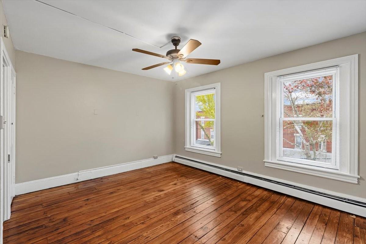 329 E Union St #3 - Photo 3 of 22