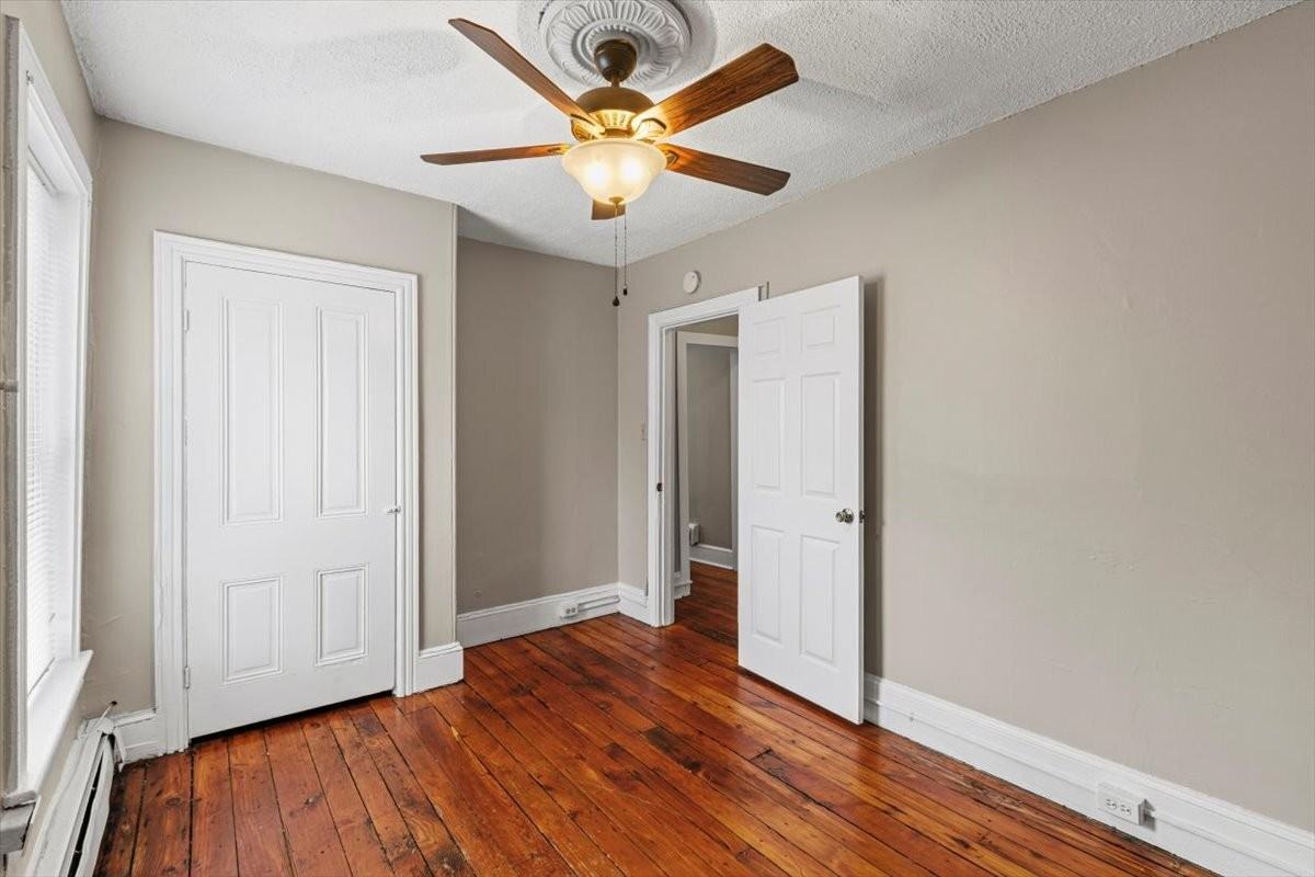 329 E Union St #3 - Photo 7 of 22