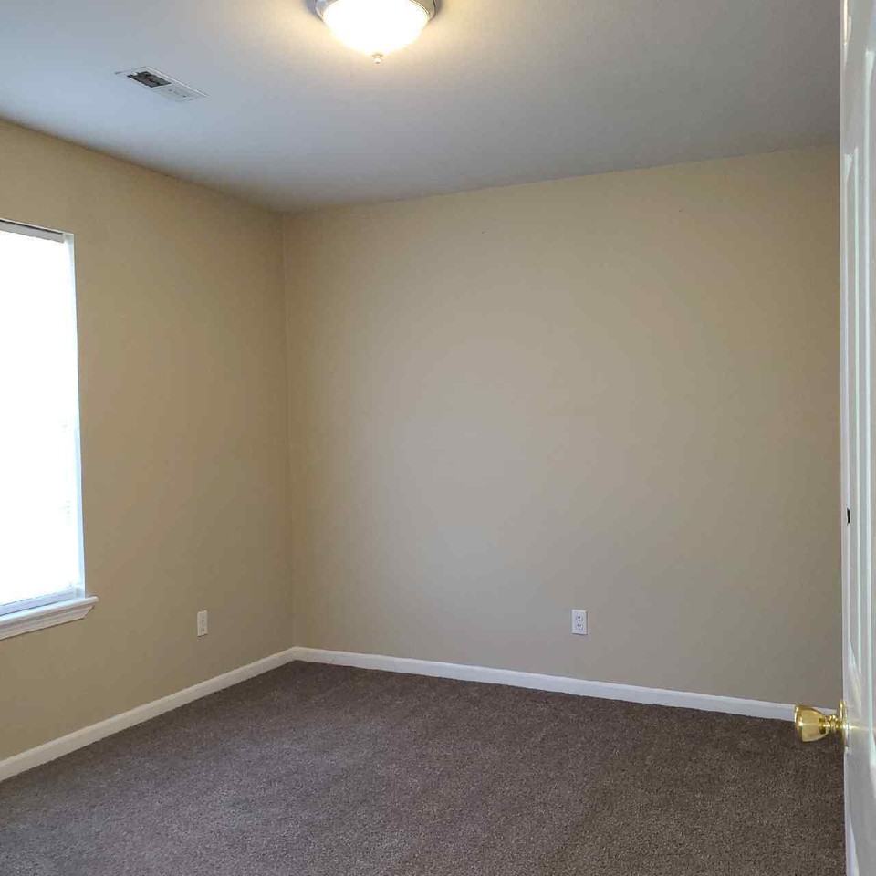 599 Se 105th Rd #D - Photo 4 of 15