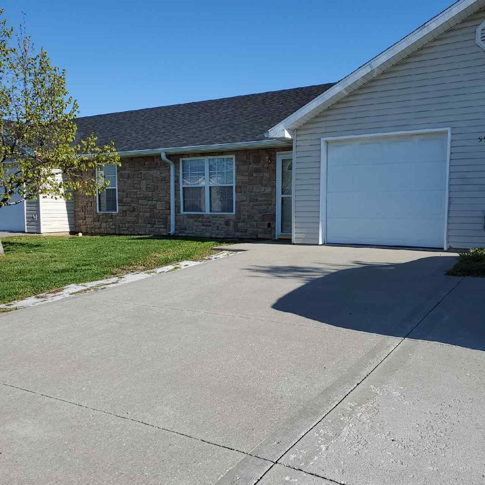 599 Se 105th Rd #D - Photo 6 of 15