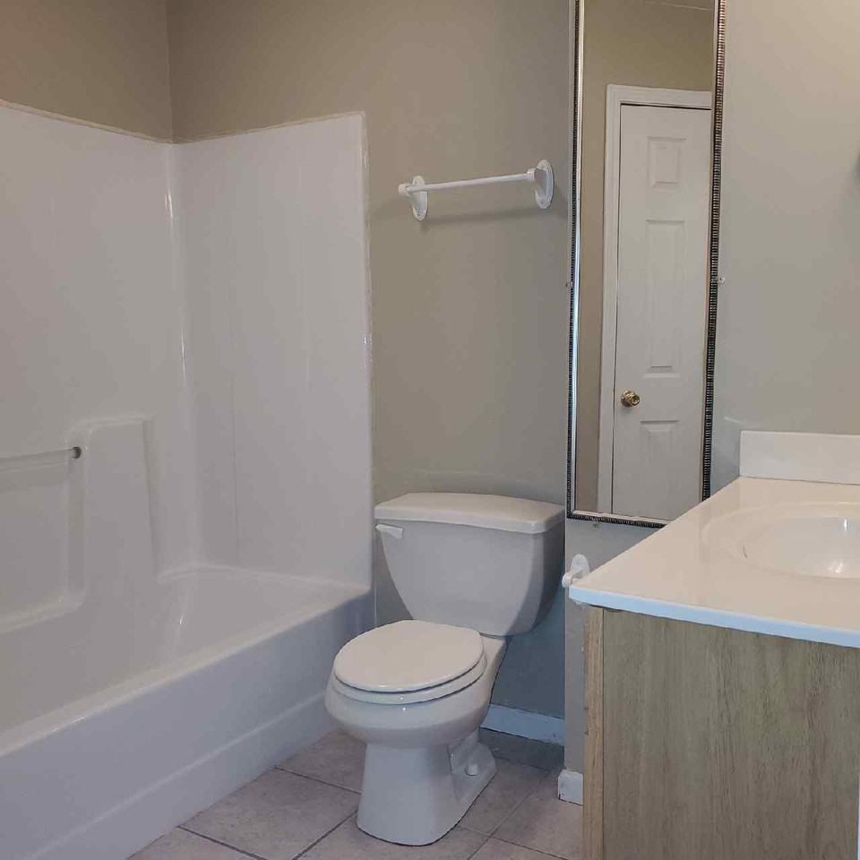 599 Se 105th Rd #D - Photo 3 of 15