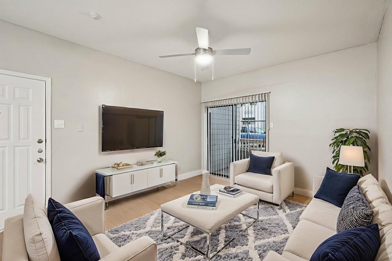 Foxborough Apartments - Photo 2 of 49