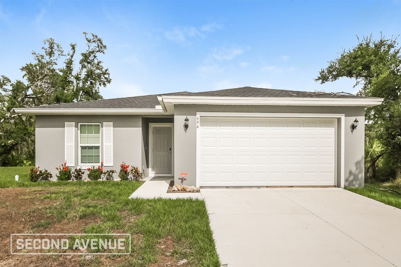 494 Hoffer St - Photo 4 of 27