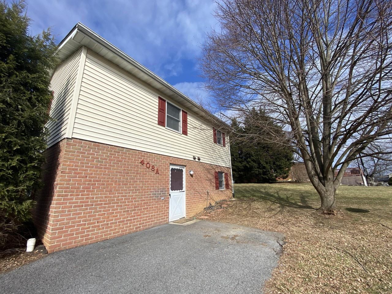 408A Overlook Dr - Photo 4 of 15