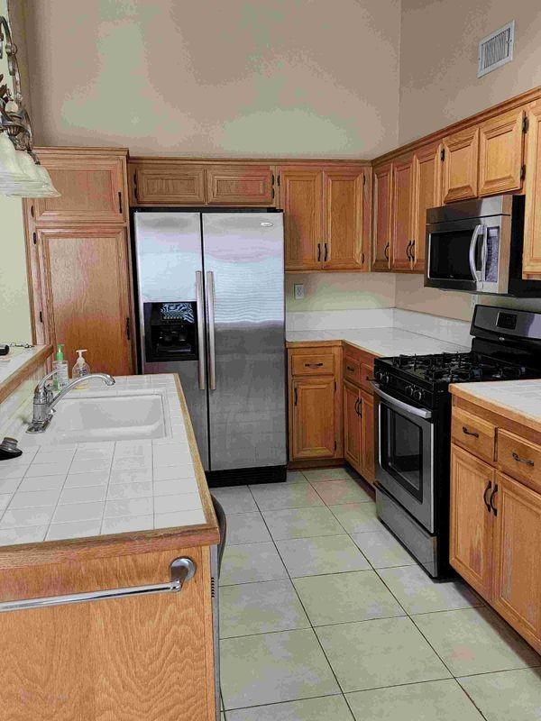 856 Harrow Street - Photo 2 of 9