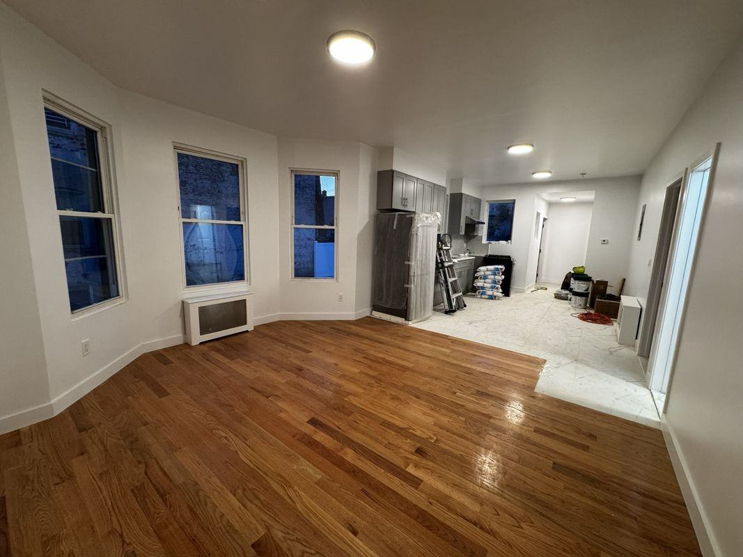 85-38 91st Street ##1r - Photo 3 of 7