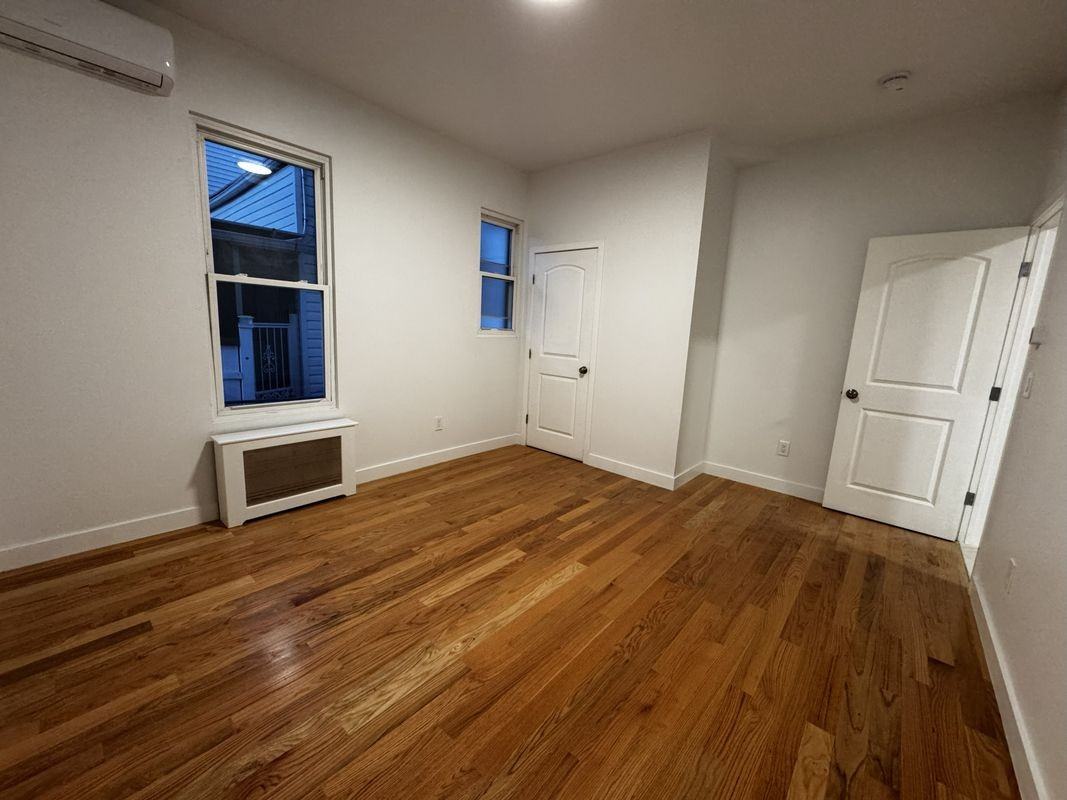 85-38 91st Street ##1r - Photo 5 of 7