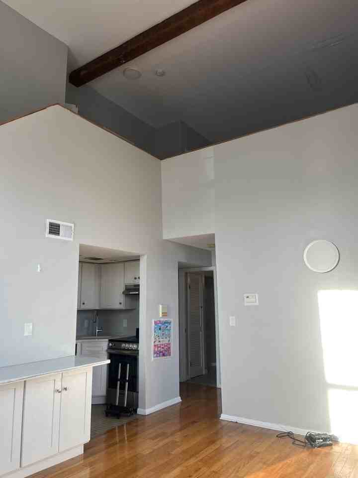 491 Valley St - Photo 3 of 14