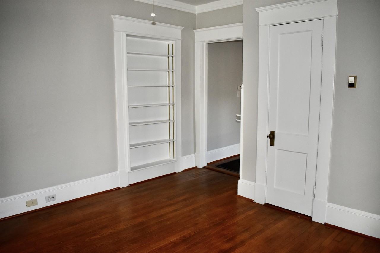 929 Church St #1 - Photo 6 of 20