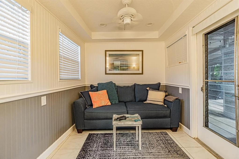 549 Wilkie St #549 - Photo 7 of 11