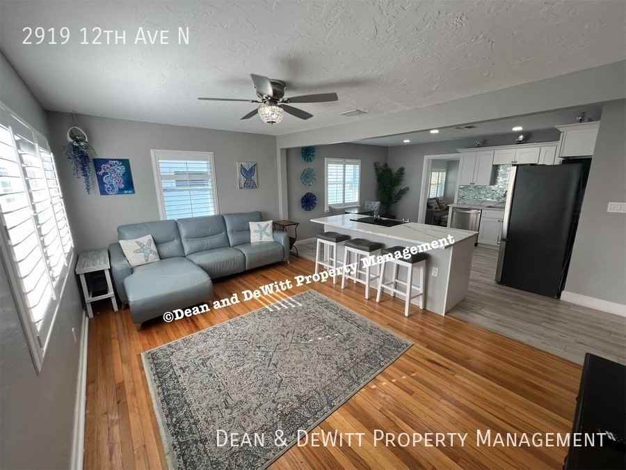 2919 12th Ave N - Photo 3 of 30