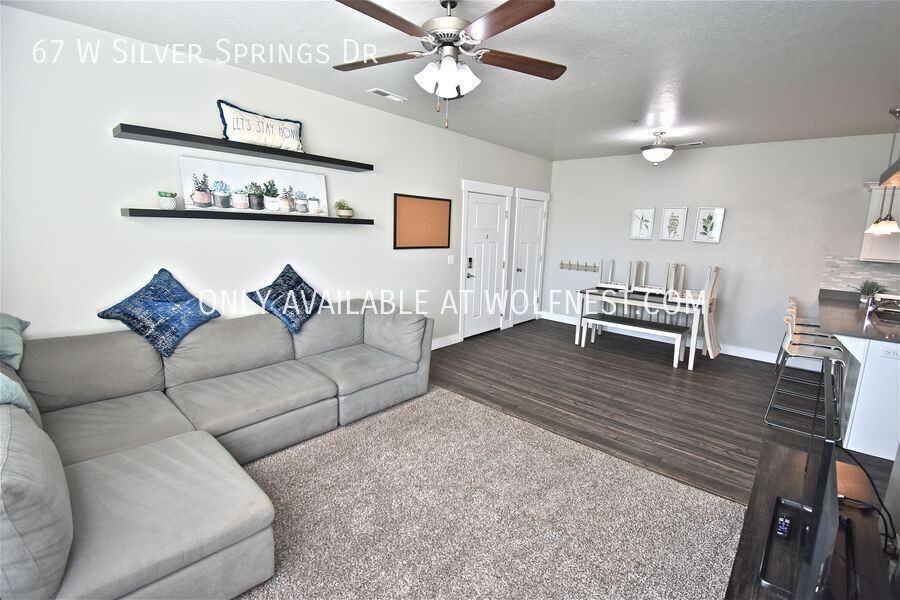 67 West Silver Springs Drive - Photo 5 of 38