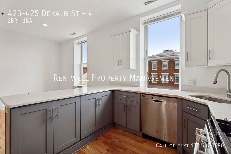 423 Dekalb St #4 - Photo 2 of 15