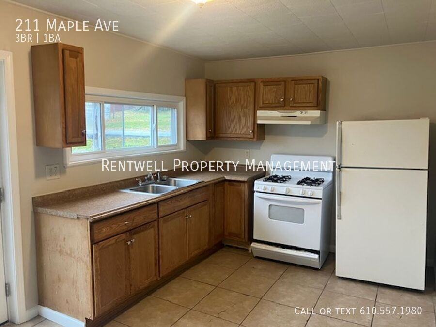 211 Maple Avenue - Photo 2 of 29
