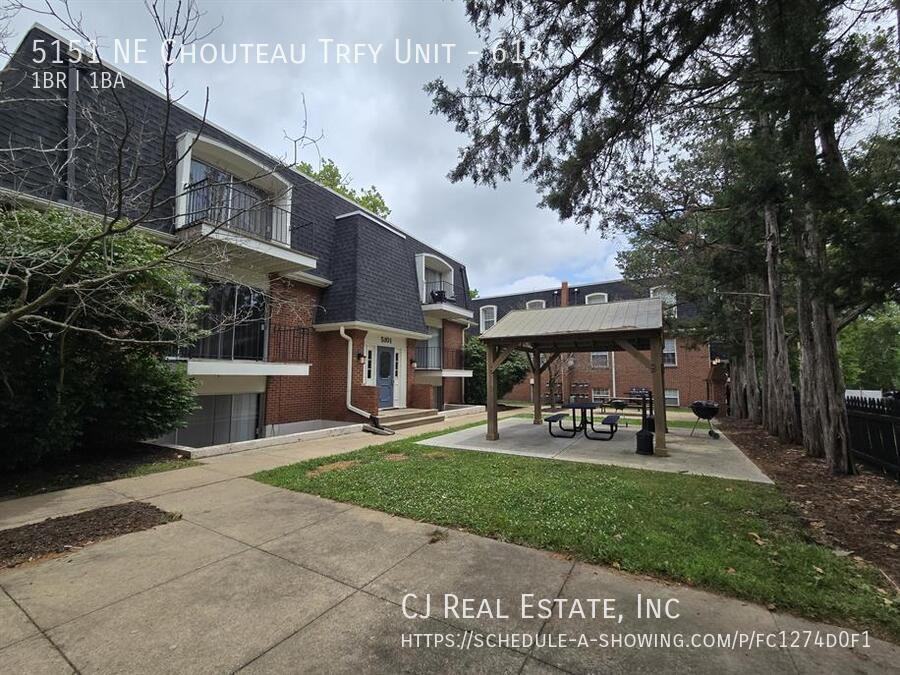 5151 Ne Chouteau Trfy #613 - Photo 2 of 2