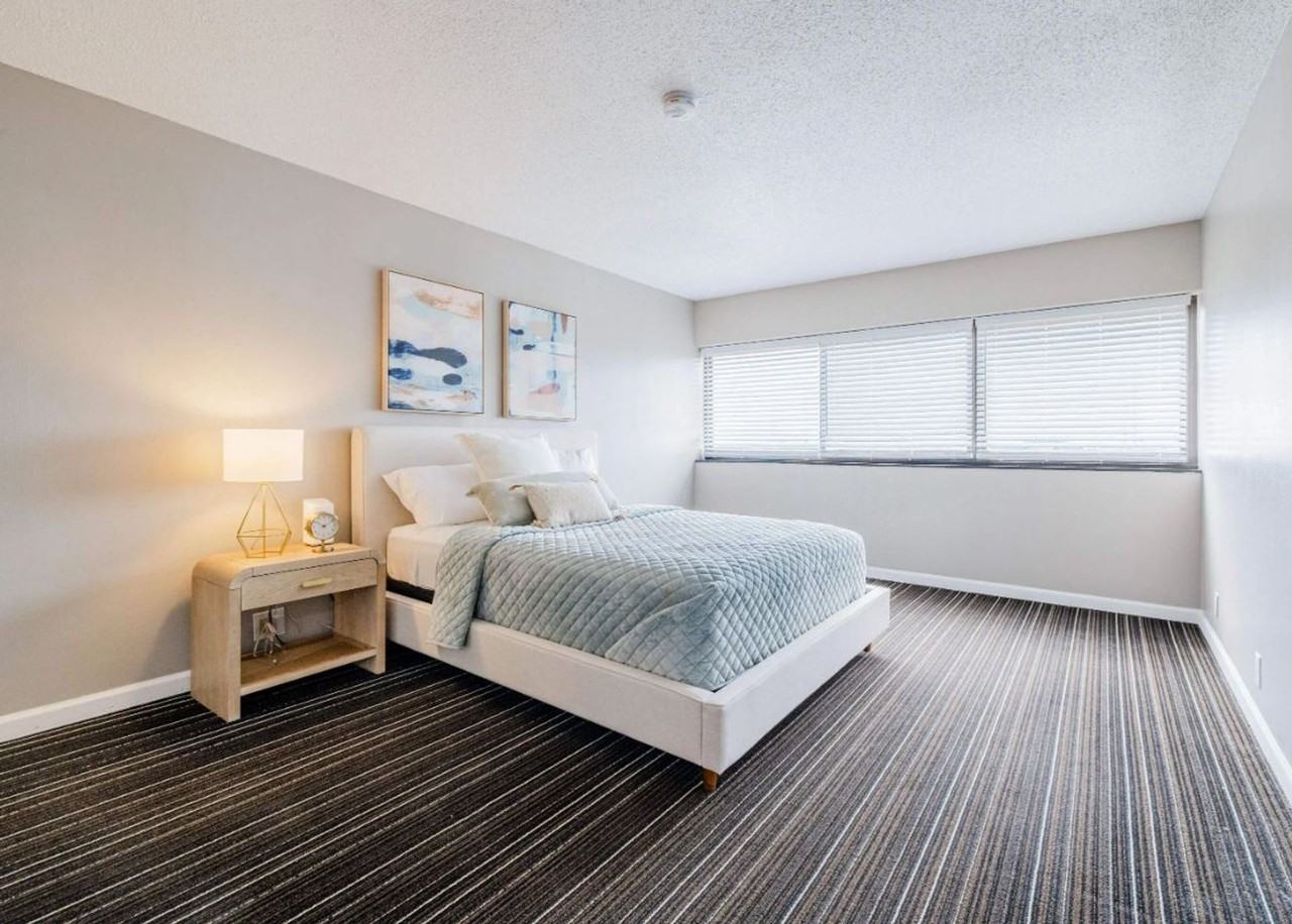 TEAK Living - Photo 4 of 50