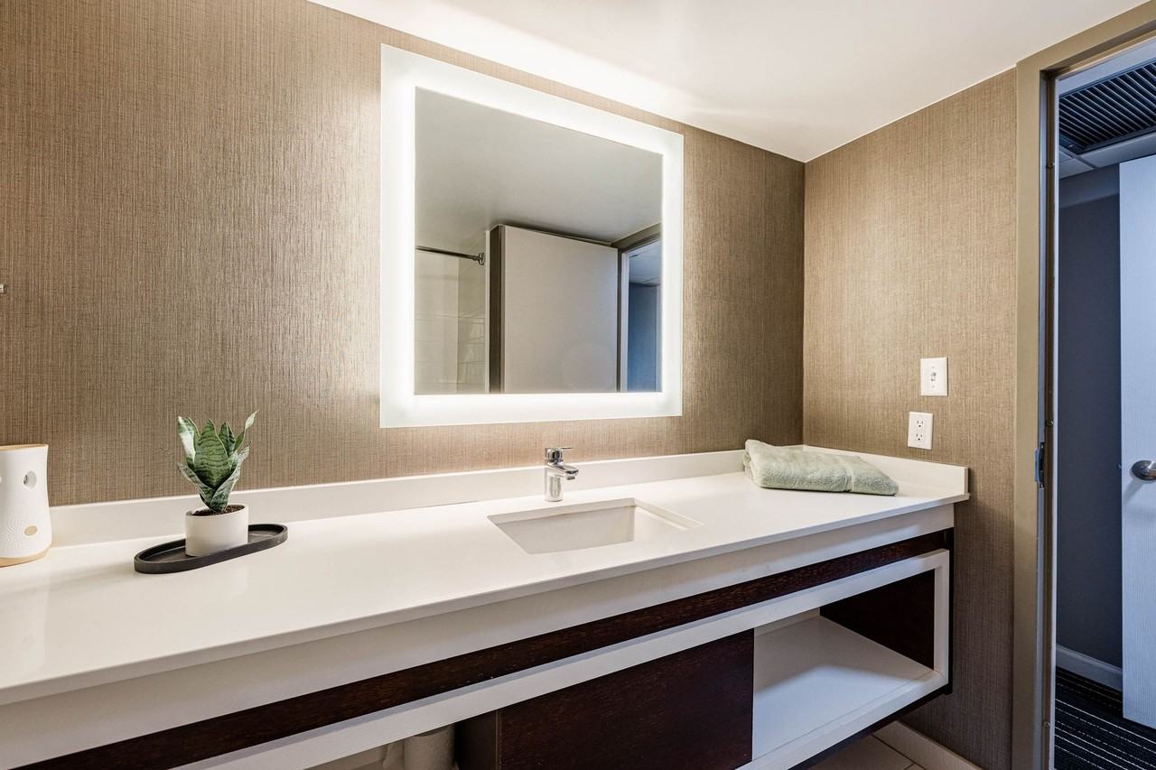 TEAK Living - Photo 6 of 50