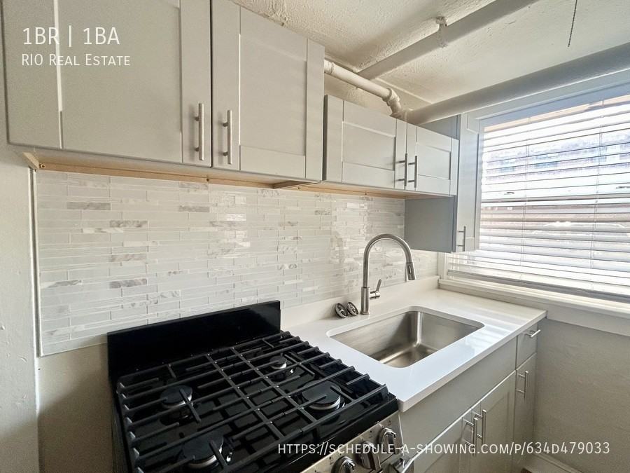 1202 N Corona St #9 - Photo 7 of 7