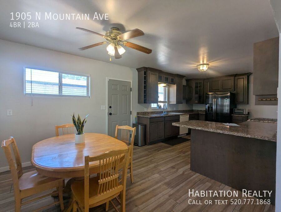 1905 N Mountain Ave - Photo 4 of 20