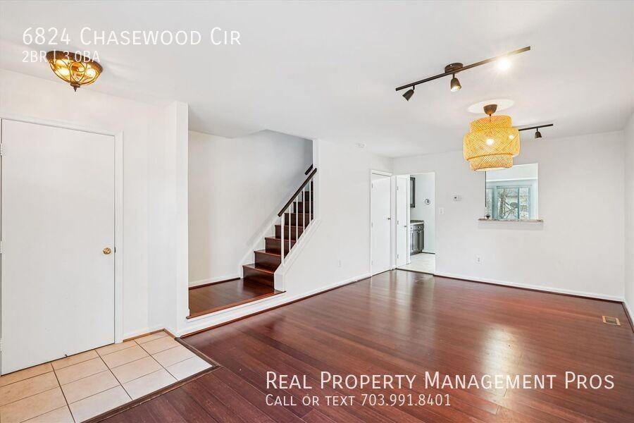 6824 Chasewood Circle - Photo 3 of 32