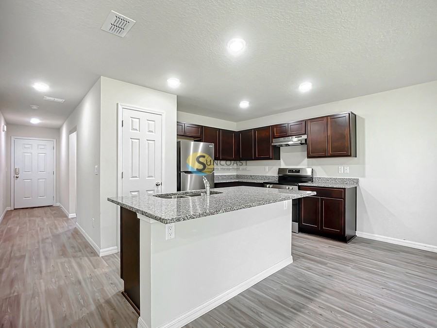 108 Lynbrook Dr #B - Photo 5 of 22