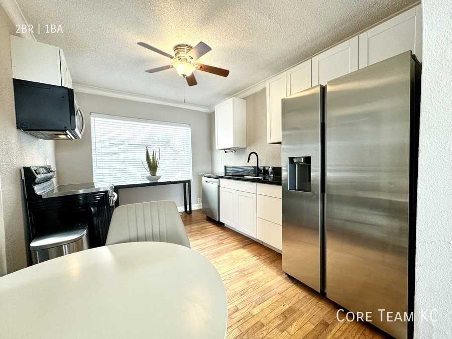 4511 Roanoke Parkway