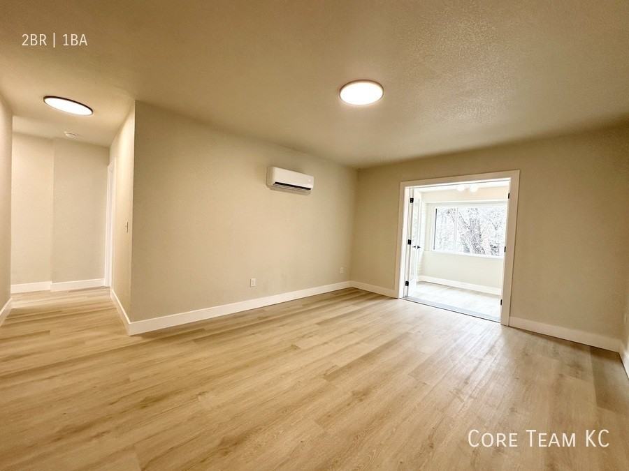 4337 Mercier St #4337-2S - Photo 6 of 8