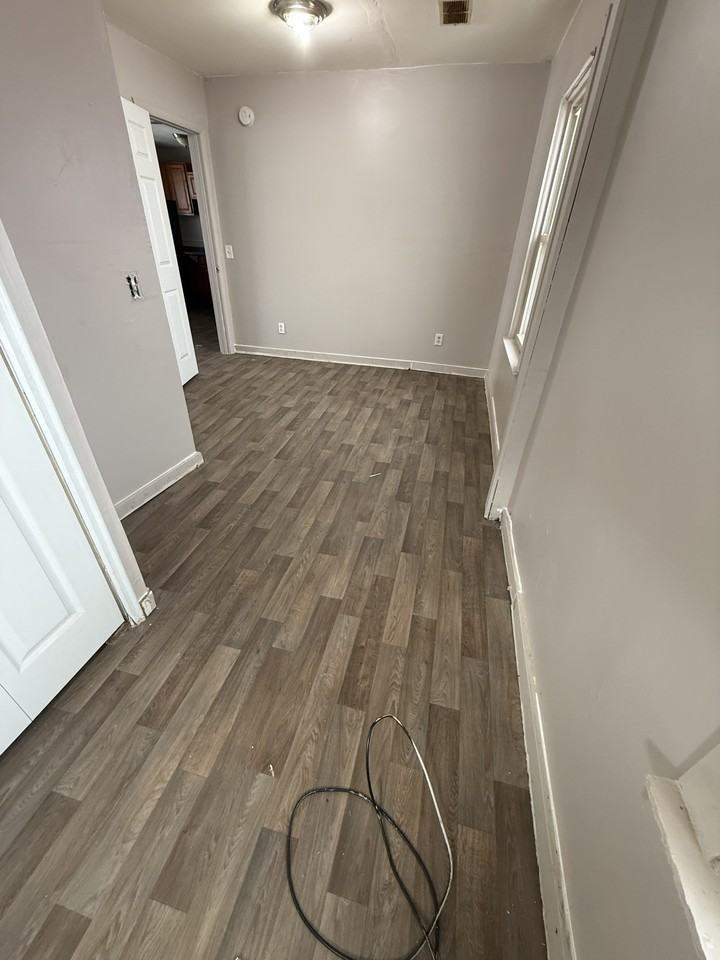 239 Hamilton St #4 - Photo 4 of 11