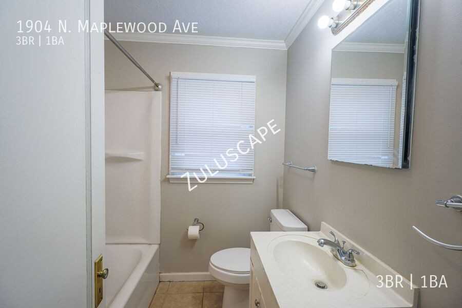 1904 N Maplewood Ave - Photo 6 of 19